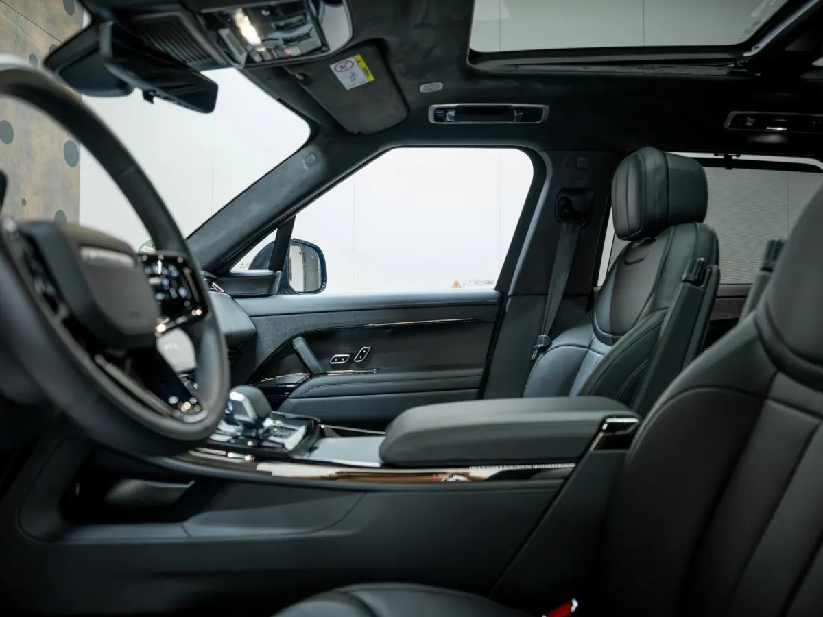 3.0 P550e Autobiography PHEV | Koelbox | Massage | Trekhaak | Achterasbest. | Pano |
