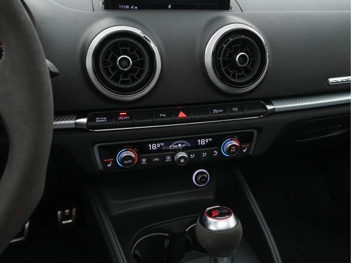 2.5 TFSI Quattro *RS-SEATS | PANO | ADAPTIVE-CRUISE | NAPPA-LEATHER | BANG&OLUFSEN | CAMERA | KEYLESS | BLINDSPOT | NAVI-FULLMAP | DIGI-COCKPIT | PRIVACY-GLASS | SHIFTPADDLES | CARBON-INLAY 