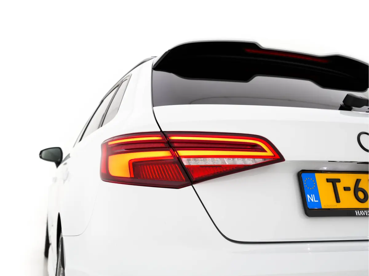 2.5 TFSI Quattro *RS-SEATS | PANO | ADAPTIVE-CRUISE | NAPPA-LEATHER | BANG&OLUFSEN | CAMERA | KEYLESS | BLINDSPOT | NAVI-FULLMAP | DIGI-COCKPIT | PRIVACY-GLASS | SHIFTPADDLES | CARBON-INLAY 