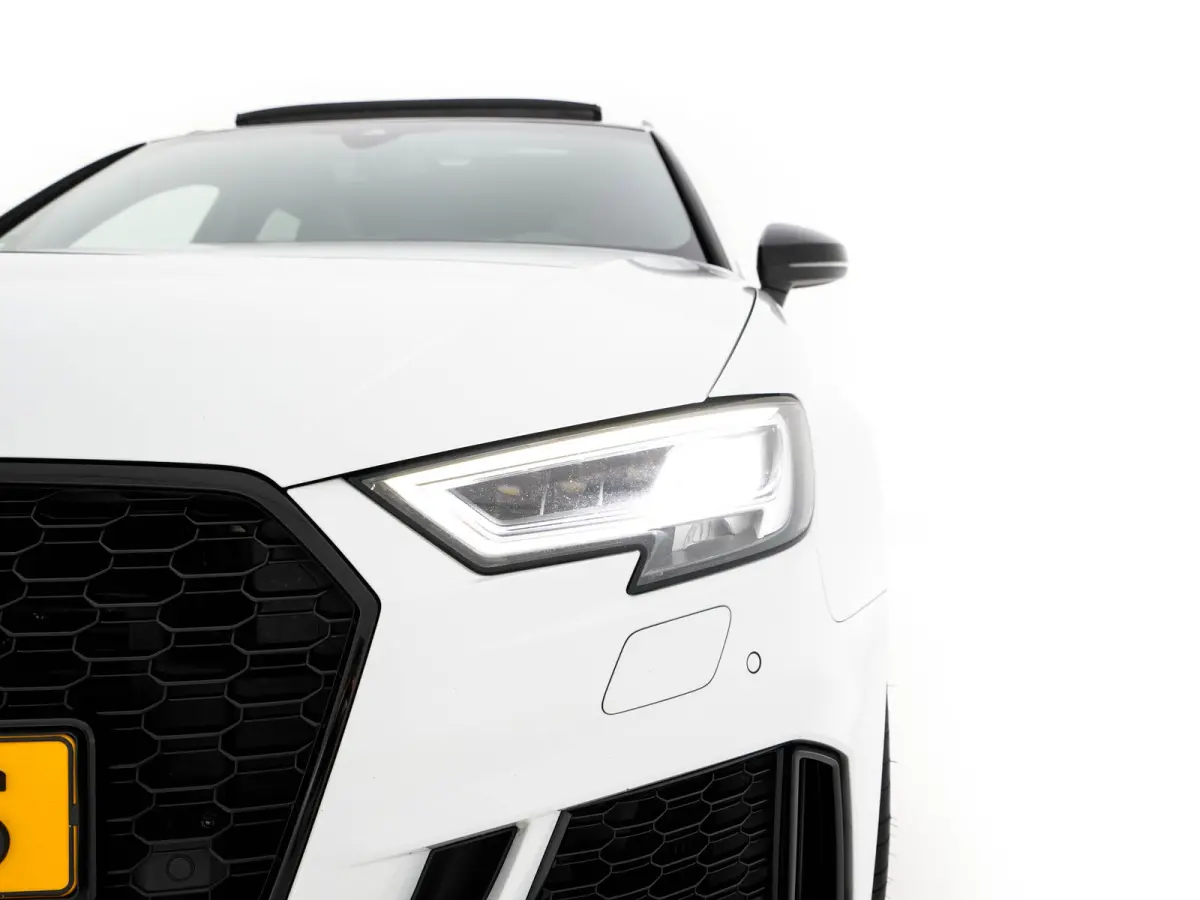 2.5 TFSI Quattro *RS-SEATS | PANO | ADAPTIVE-CRUISE | NAPPA-LEATHER | BANG&OLUFSEN | CAMERA | KEYLESS | BLINDSPOT | NAVI-FULLMAP | DIGI-COCKPIT | PRIVACY-GLASS | SHIFTPADDLES | CARBON-INLAY 