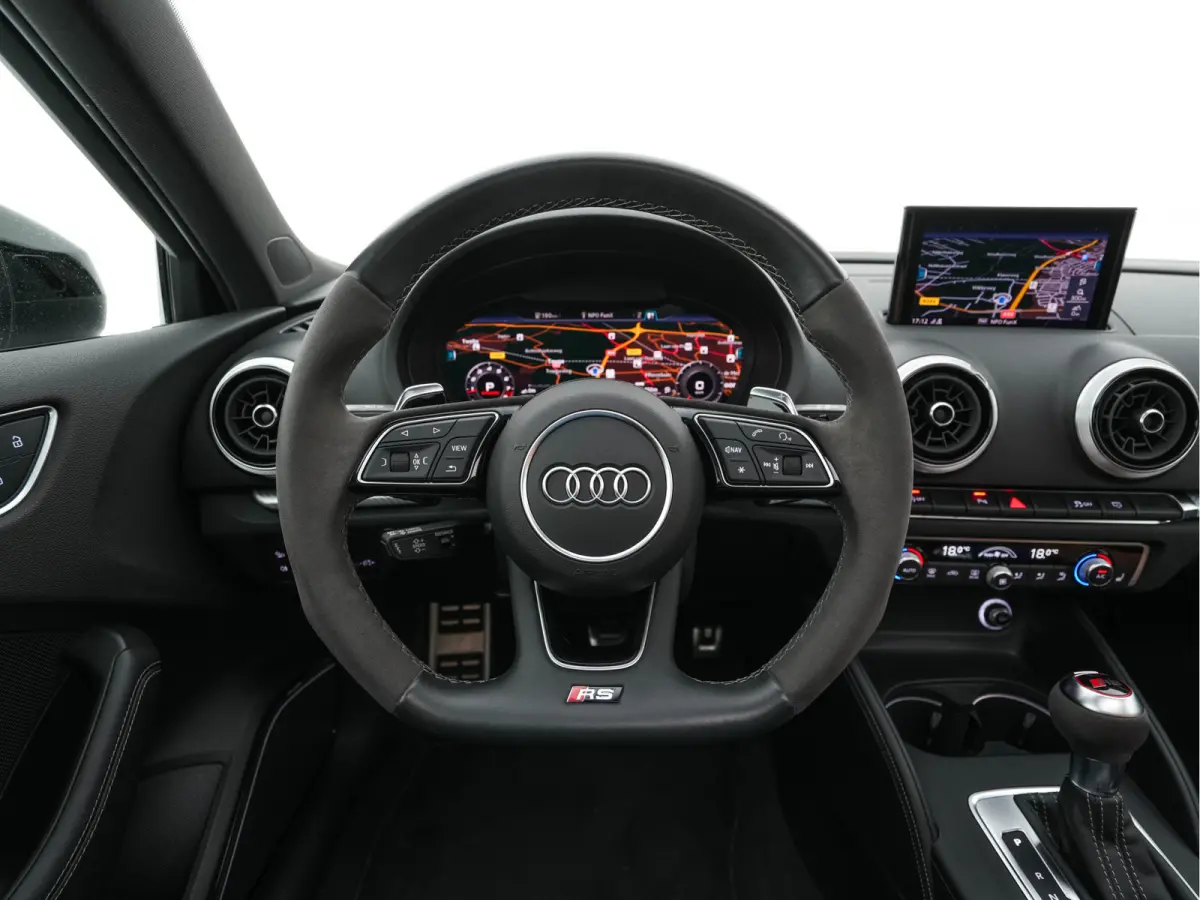 2.5 TFSI Quattro *RS-SEATS | PANO | ADAPTIVE-CRUISE | NAPPA-LEATHER | BANG&OLUFSEN | CAMERA | KEYLESS | BLINDSPOT | NAVI-FULLMAP | DIGI-COCKPIT | PRIVACY-GLASS | SHIFTPADDLES | CARBON-INLAY 