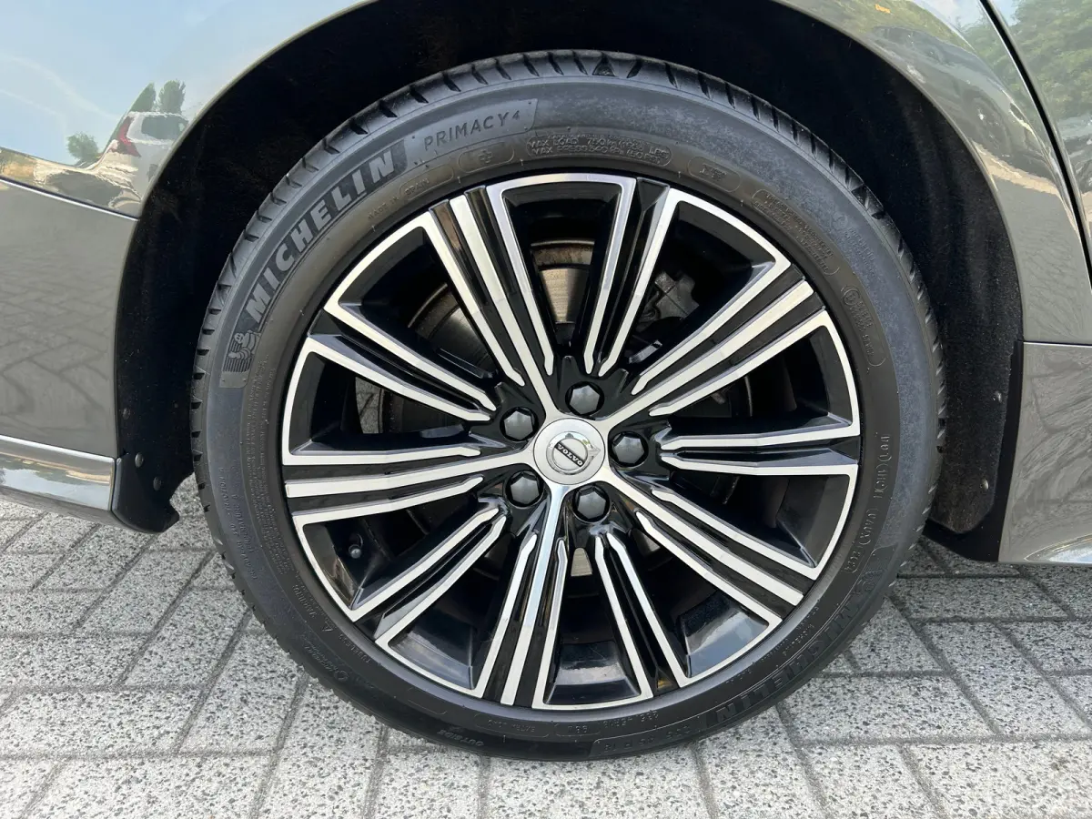 2.0 B3 Inscription | Pilot Assist | Trekhaak | Leder | Camera |