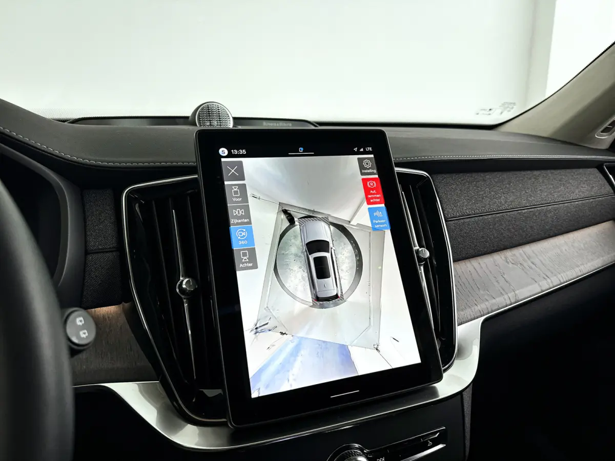 T8 Plug-in hybrid AWD Ultra Dark | Panoramadak | 360° camera | Bowers & Wilkins | Luchtvering | Head-up display | Stoelventilatie | Trekhaak
