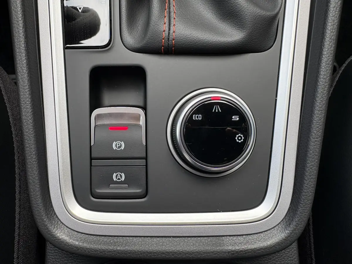 1.5 TSI FR Business Intense | Prive Lease Vanaf €699 P/M! | Automaat | LED Koplampen | Navigatie | Climate Control | Achteruitrijcamera | Apple Carplay/Android Auto | Cruise Control | Keyl