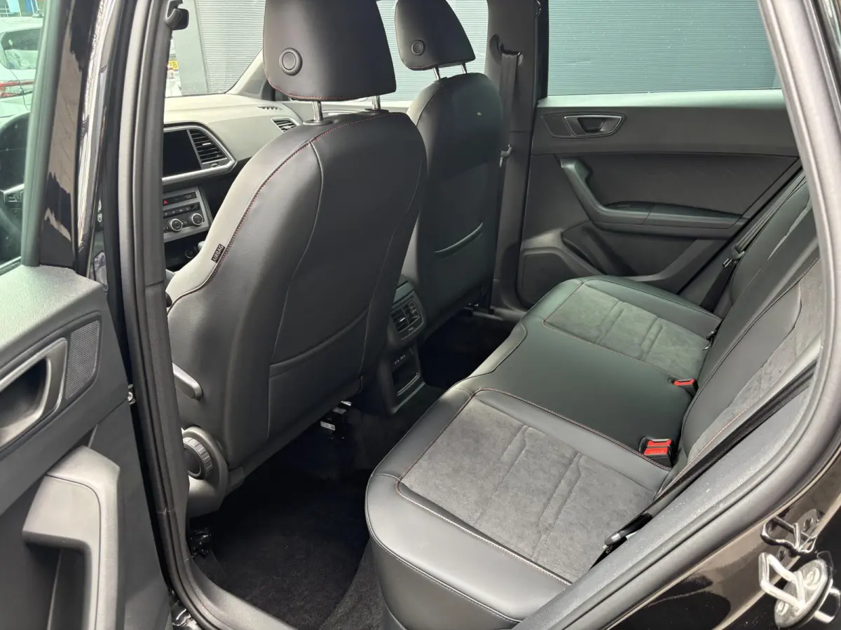 1.5 TSI FR Business Intense | Prive Lease Vanaf €699 P/M! | Automaat | LED Koplampen | Navigatie | Climate Control | Achteruitrijcamera | Apple Carplay/Android Auto | Cruise Control | Keyl