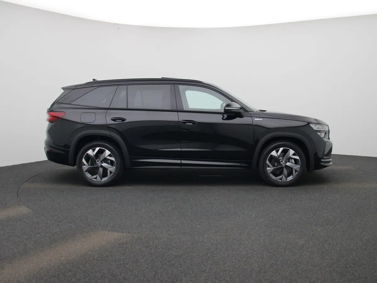 1.5 TSI PHEV Sportline Business 204PK | Automaat | Matrix LED Koplampen | Panoramisch schuif/kanteldak | Navigatie | Apple Carplay/Android Auto | Keyless Entry | Achteruitrijcamera | Climate