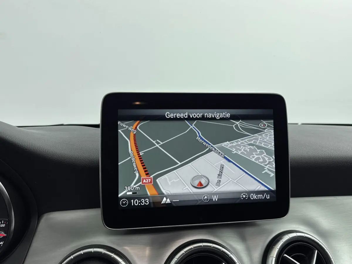 180 Business Solution AMG | PANORAMADAK | CAMERA | HALF-LEDER | STOELVERWARMING | PARKEERSENSOREN | CRUISE CONTROL |