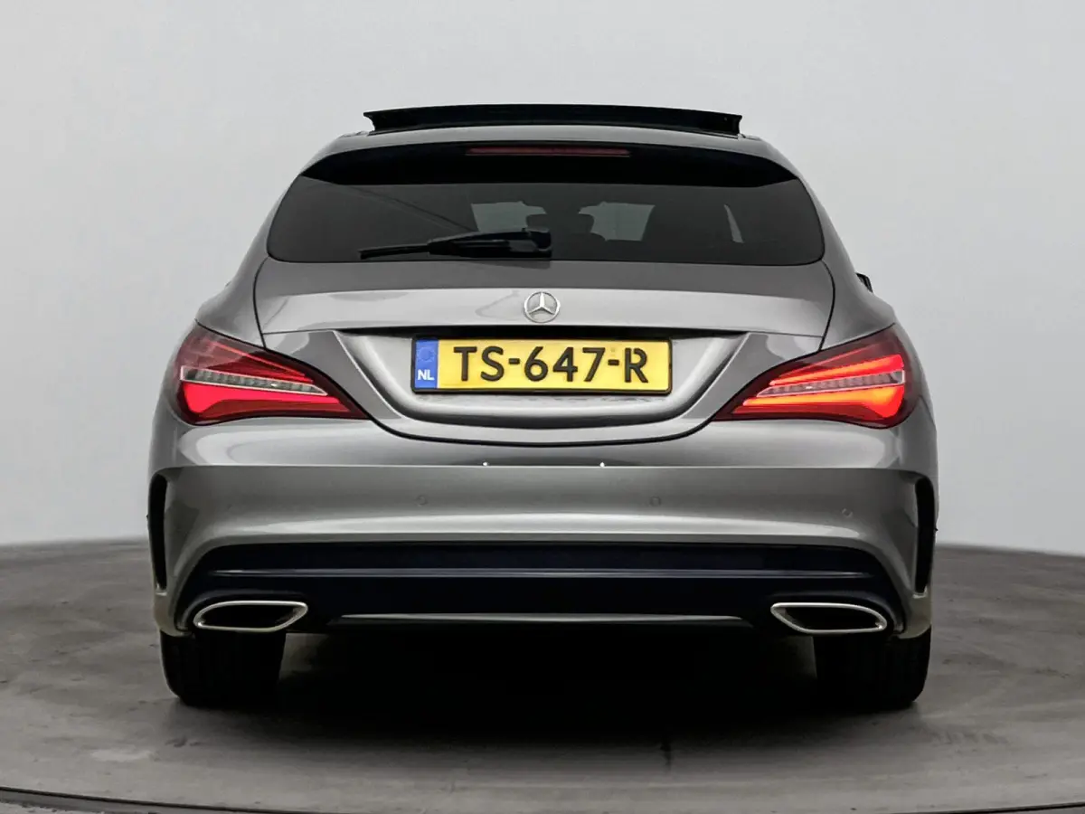 180 Business Solution AMG | PANORAMADAK | CAMERA | HALF-LEDER | STOELVERWARMING | PARKEERSENSOREN | CRUISE CONTROL |