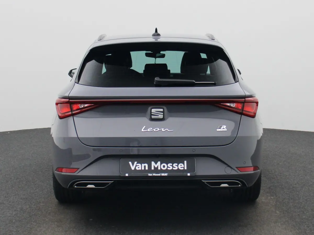 1.5 TSI e-Hybrid FR Business 204 PK | Automaat | LED Matrix Koplampen | Navigatie | Climate Control | Apple Carplay/Android Auto | Achteruitrijcamera | Adaptive Cruise Control | Parkeersenso