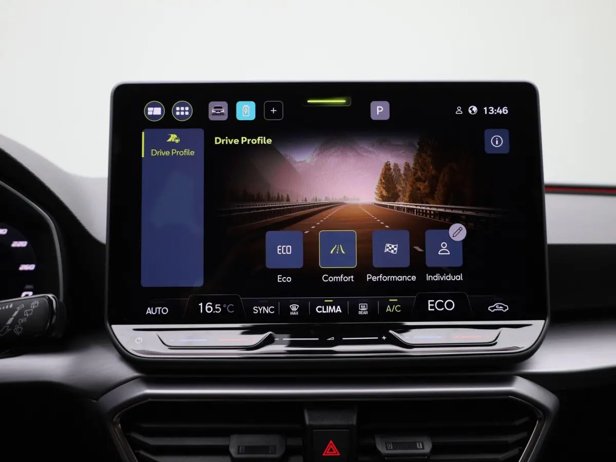 1.5 TSI e-Hybrid FR Business 204 PK | Automaat | LED Matrix Koplampen | Navigatie | Climate Control | Apple Carplay/Android Auto | Achteruitrijcamera | Adaptive Cruise Control | Parkeersenso