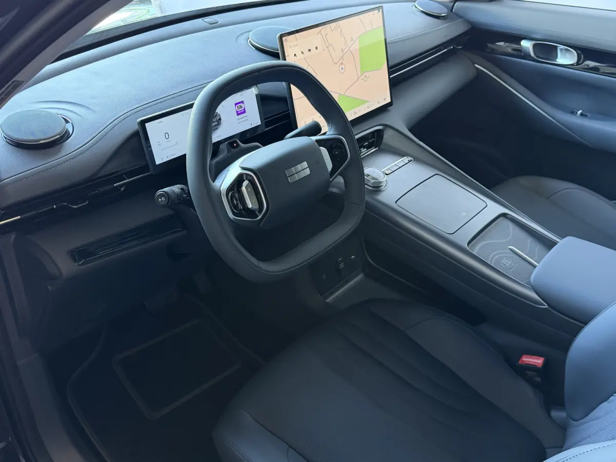 Pro+ 68 kWh | LONG RANGE 475 Km wltp | 8 Jaar Garantie | Verwarmde & Gekoelde Stoelen | 360° View | Warmtepomp | Leder | Blindspot