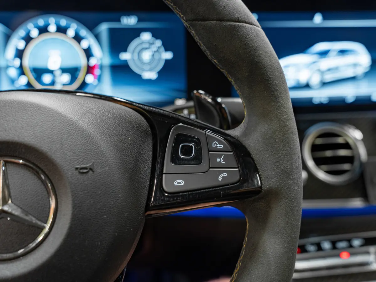 AMG 63 S 4MATIC Premium Plus Edition 1, Keramisch, Pano, Carbon, Perf Seat, Designo Magno, Burmester