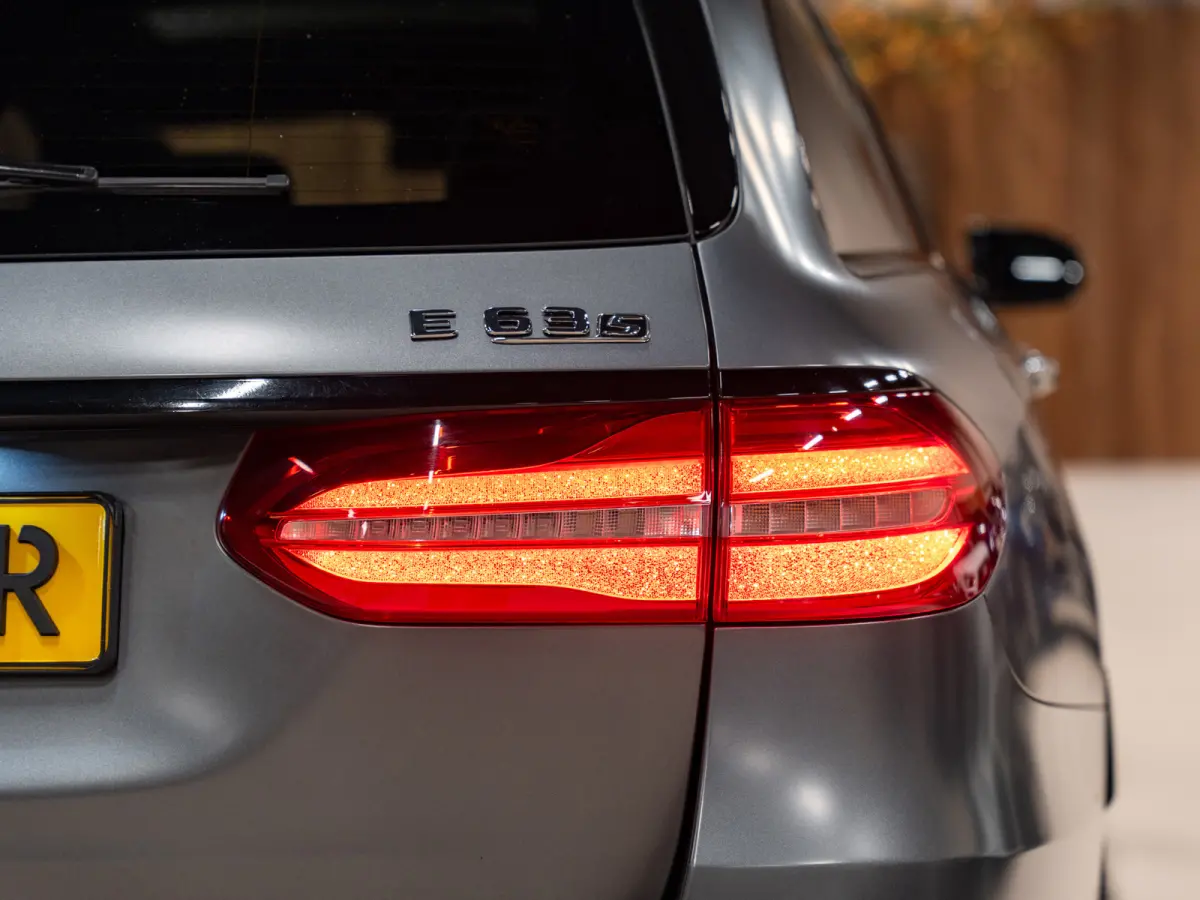 AMG 63 S 4MATIC Premium Plus Edition 1, Keramisch, Pano, Carbon, Perf Seat, Designo Magno, Burmester