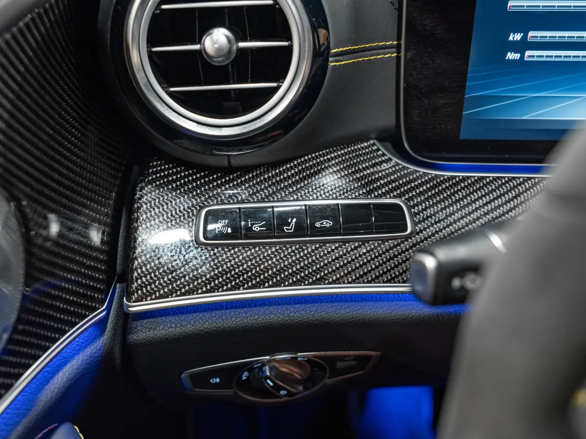 AMG 63 S 4MATIC Premium Plus Edition 1, Keramisch, Pano, Carbon, Perf Seat, Designo Magno, Burmester