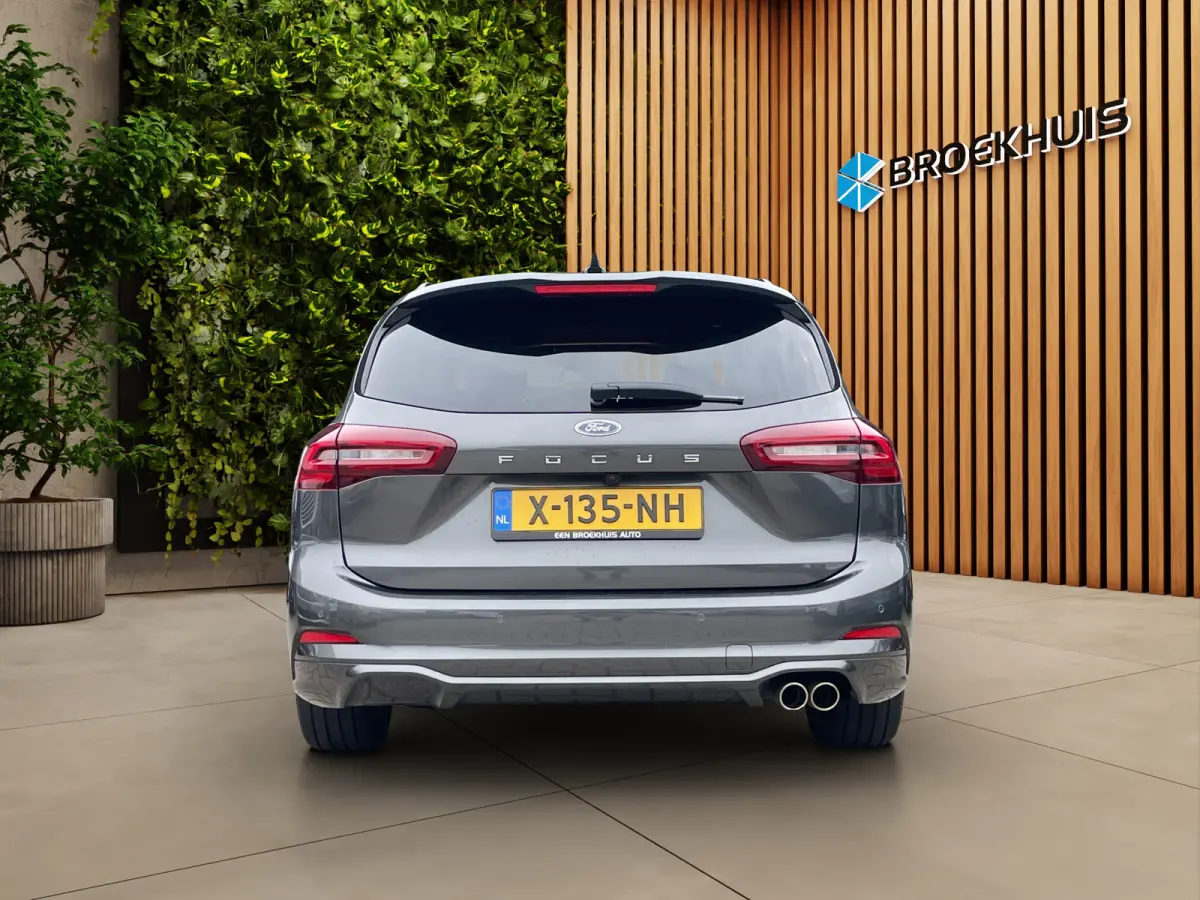 1.0 EcoBoost Hybrid ST Line X Adaptieve cruise | Panoramdak | Stoel- stuurverw. | Carplay | Camera | 18" | AGR