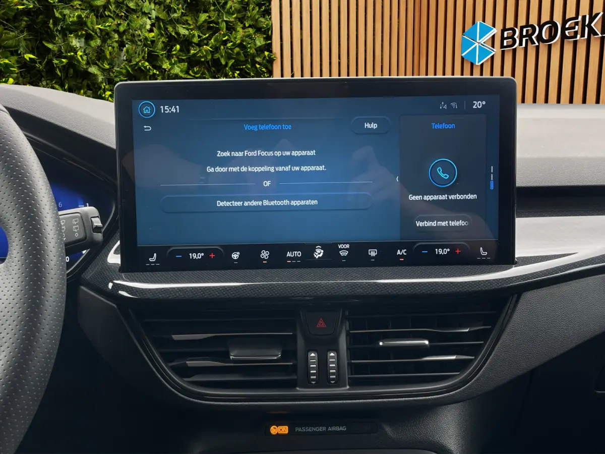 1.0 EcoBoost Hybrid ST Line X Adaptieve cruise | Panoramdak | Stoel- stuurverw. | Carplay | Camera | 18" | AGR