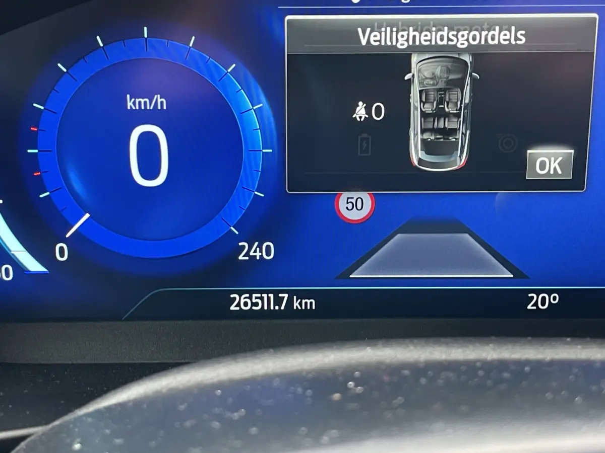 1.0 EcoBoost Hybrid ST Line X Adaptieve cruise | Panoramdak | Stoel- stuurverw. | Carplay | Camera | 18" | AGR