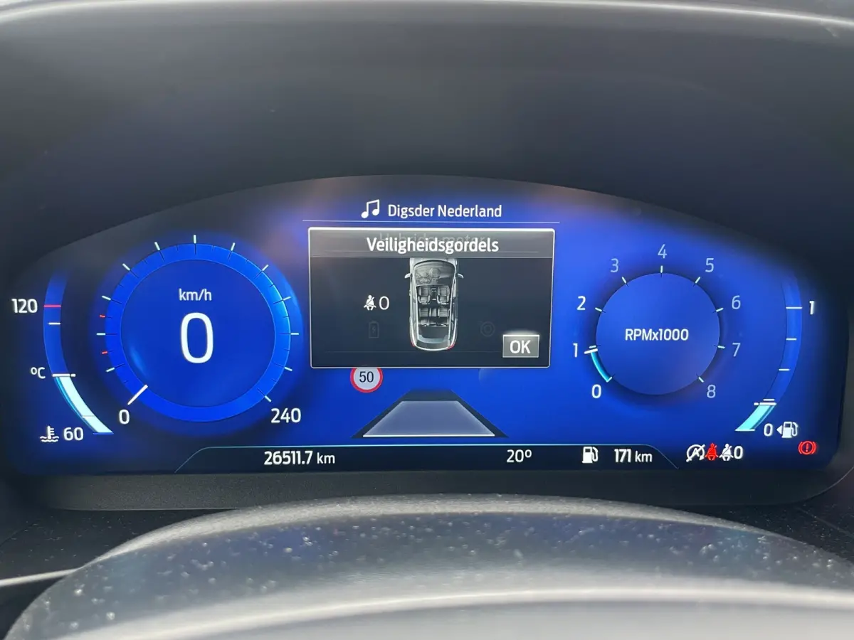 1.0 EcoBoost Hybrid ST Line X Adaptieve cruise | Panoramdak | Stoel- stuurverw. | Carplay | Camera | 18" | AGR