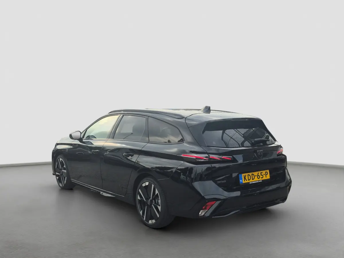 1.2 Hybrid 145 e-DCS6 GT 8 jaar garantie | Elektrische stoelverstelling met geheugen | Stoelmassage | Voorstoelen verwarmd | Stuurwiel verwarming | Apple carplay Android auto | Adaptive crui