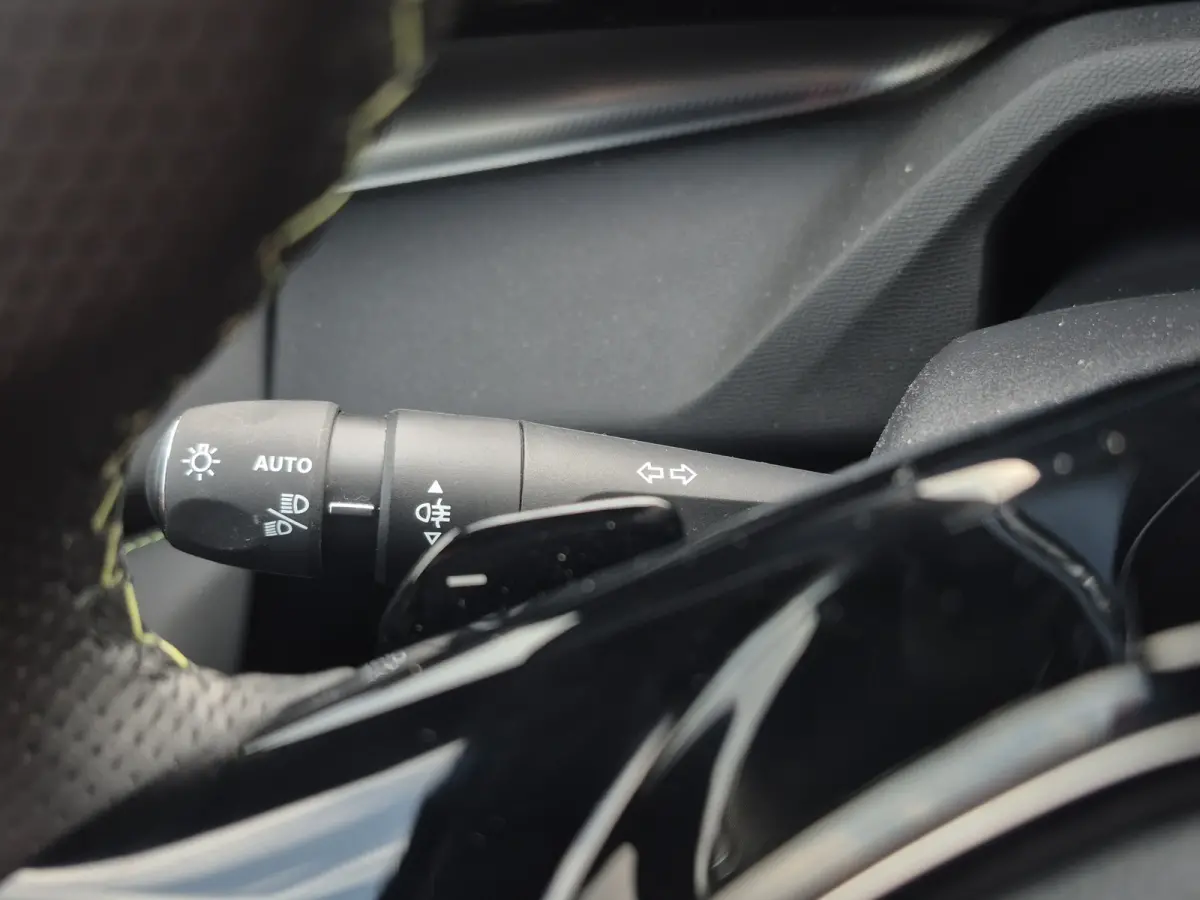 1.2 Hybrid 145 e-DCS6 GT 8 jaar garantie | Elektrische stoelverstelling met geheugen | Stoelmassage | Voorstoelen verwarmd | Stuurwiel verwarming | Apple carplay Android auto | Adaptive crui