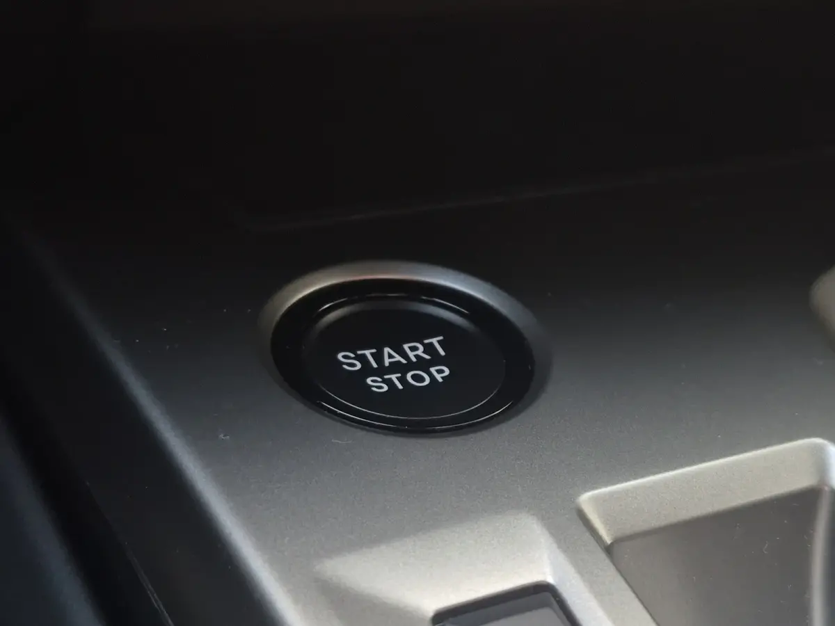 1.2 Hybrid 145 e-DCS6 GT 8 jaar garantie | Elektrische stoelverstelling met geheugen | Stoelmassage | Voorstoelen verwarmd | Stuurwiel verwarming | Apple carplay Android auto | Adaptive crui
