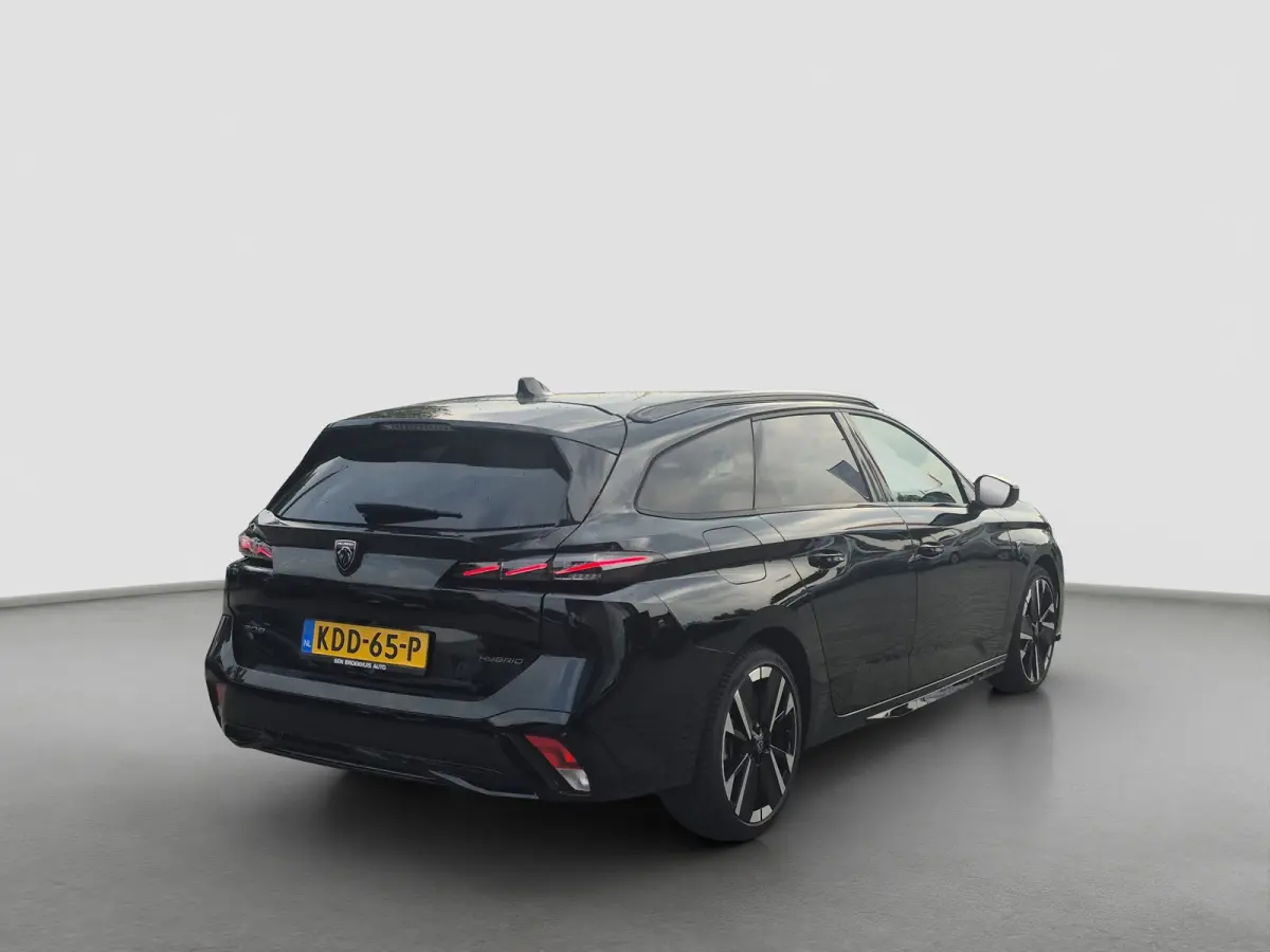 1.2 Hybrid 145 e-DCS6 GT 8 jaar garantie | Elektrische stoelverstelling met geheugen | Stoelmassage | Voorstoelen verwarmd | Stuurwiel verwarming | Apple carplay Android auto | Adaptive crui