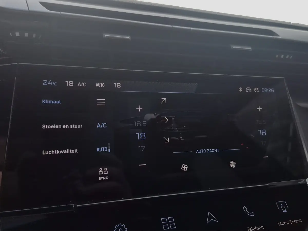 1.2 Hybrid 145 e-DCS6 GT 8 jaar garantie | Elektrische stoelverstelling met geheugen | Stoelmassage | Voorstoelen verwarmd | Stuurwiel verwarming | Apple carplay Android auto | Adaptive crui