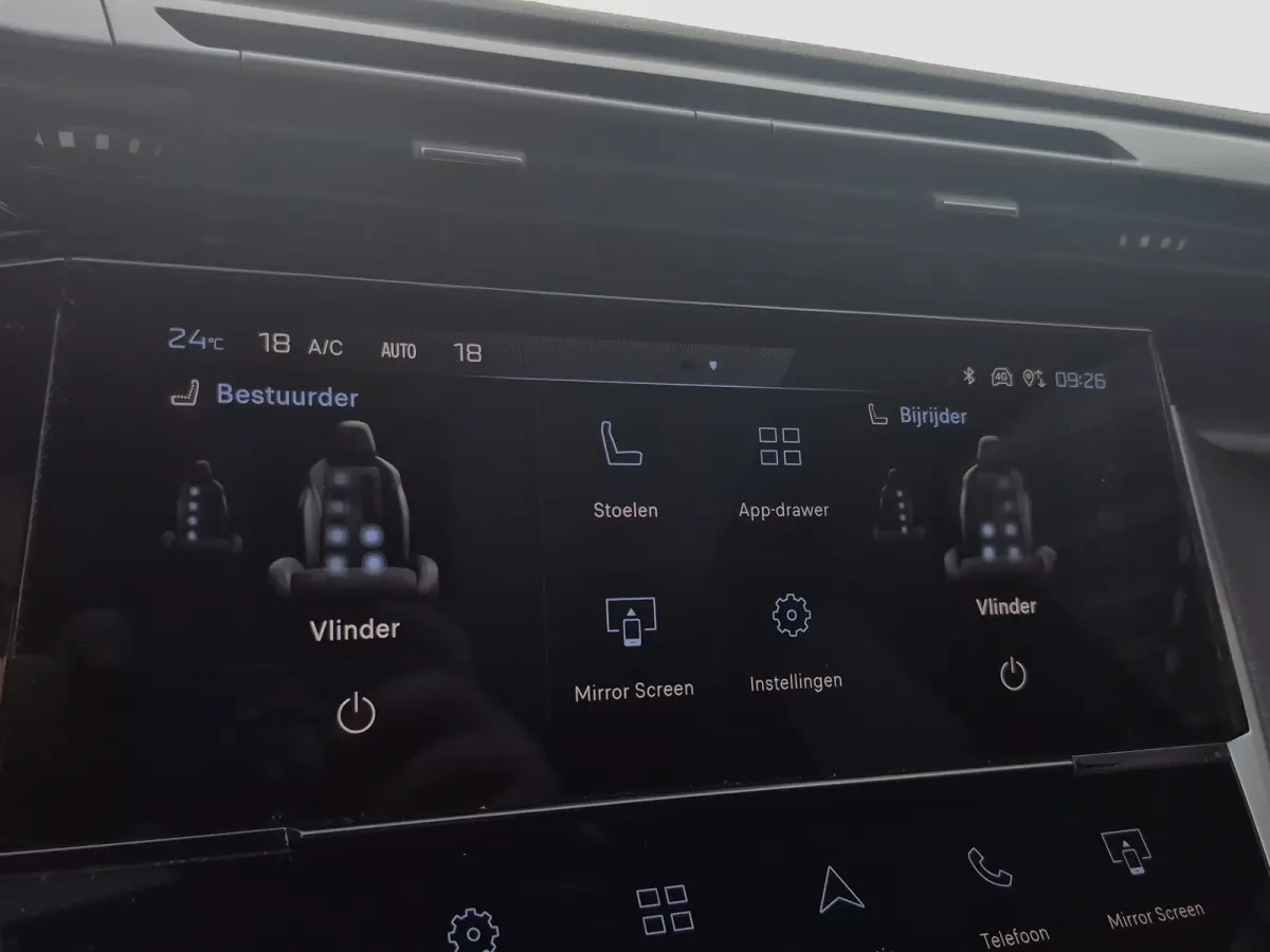 1.2 Hybrid 145 e-DCS6 GT 8 jaar garantie | Elektrische stoelverstelling met geheugen | Stoelmassage | Voorstoelen verwarmd | Stuurwiel verwarming | Apple carplay Android auto | Adaptive crui