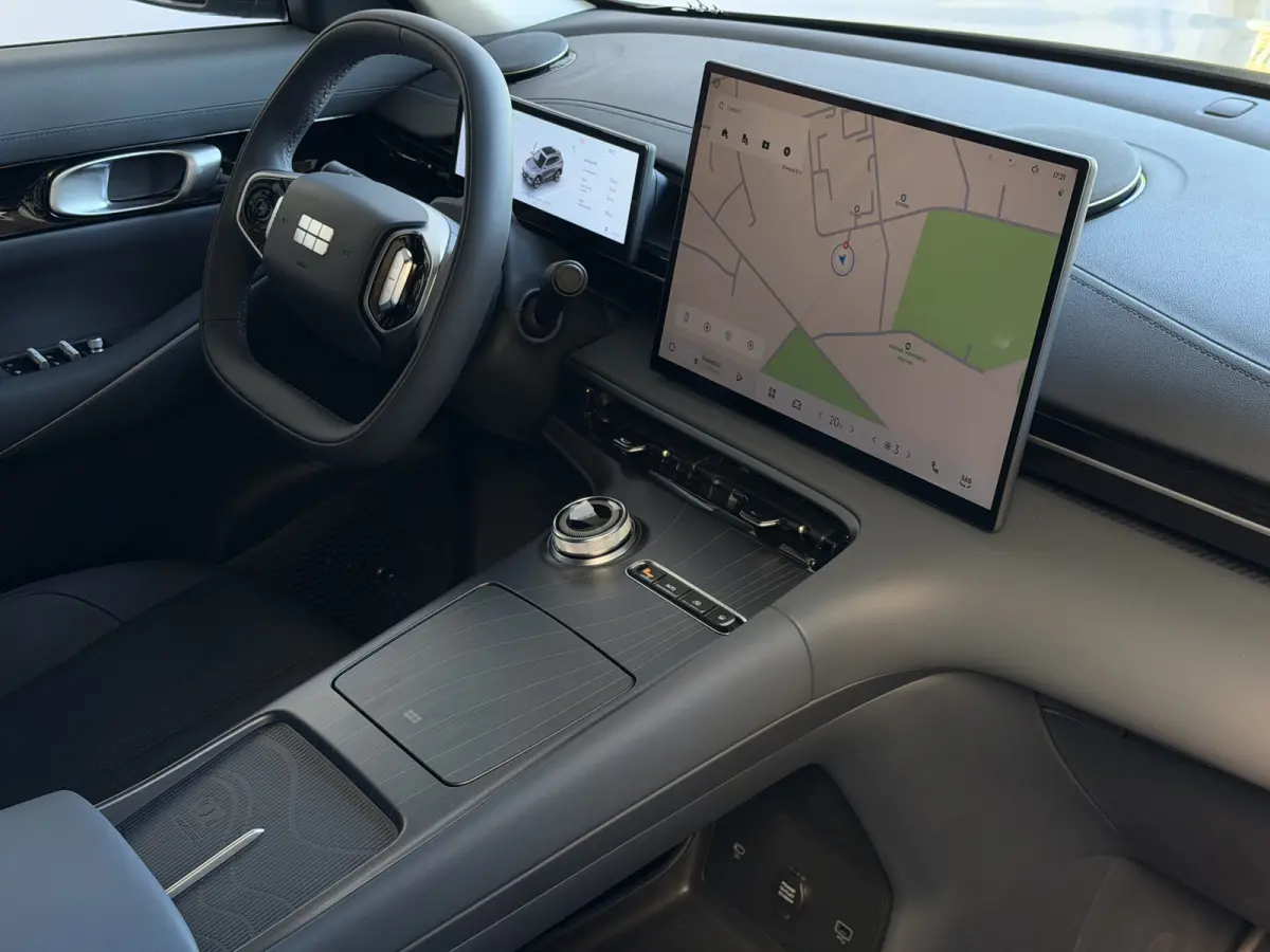 Pro+ 68 kWh | 475 km WLTP | Moonlight Silver 8 Jaar Garantie | 360° Camera | Warmtepomp | Leder | Blind Spot