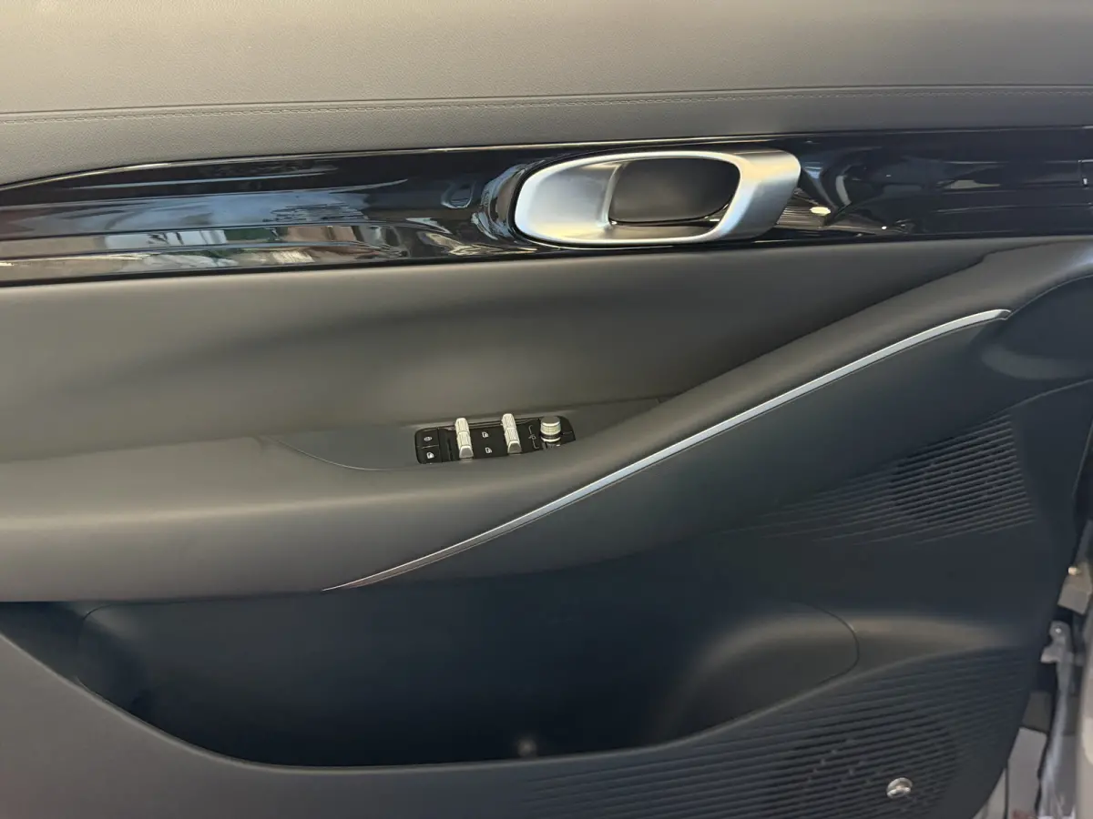 Pro+ 68 kWh | 475 km WLTP | Moonlight Silver 8 Jaar Garantie | 360° Camera | Warmtepomp | Leder | Blind Spot