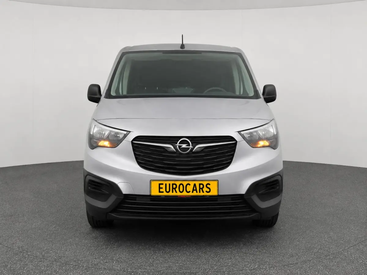 1.5D L1H1 102 pk Edition Navigatie Apple CarPlay Android Auto Parkeerhulp achter Airco DAB