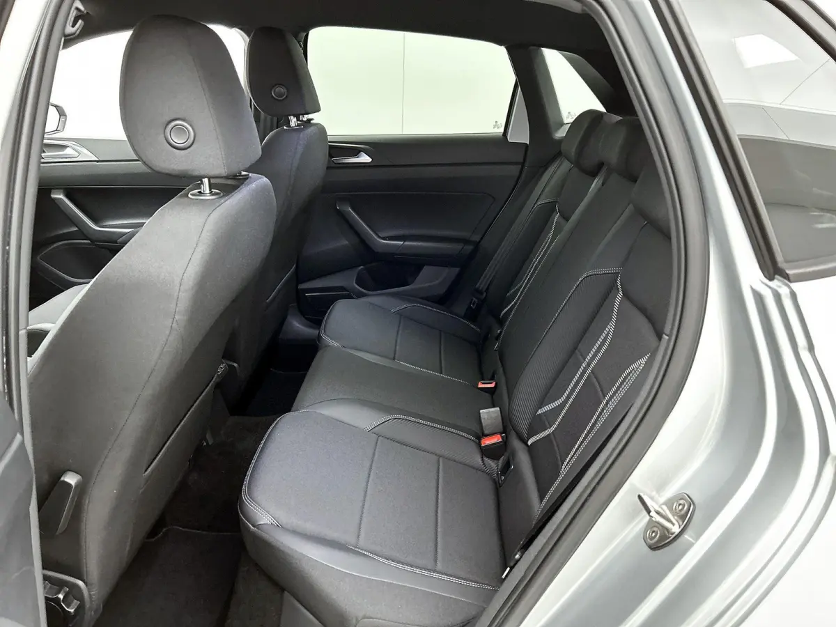 1.0 TSI Highline Business R | 95 PK | Automaat | Trekhaak | Climatronic Automatische Airco | Cruise Control Adaptief | Navigatie | Parkeersensoren  | Digital Cockpit PRO |