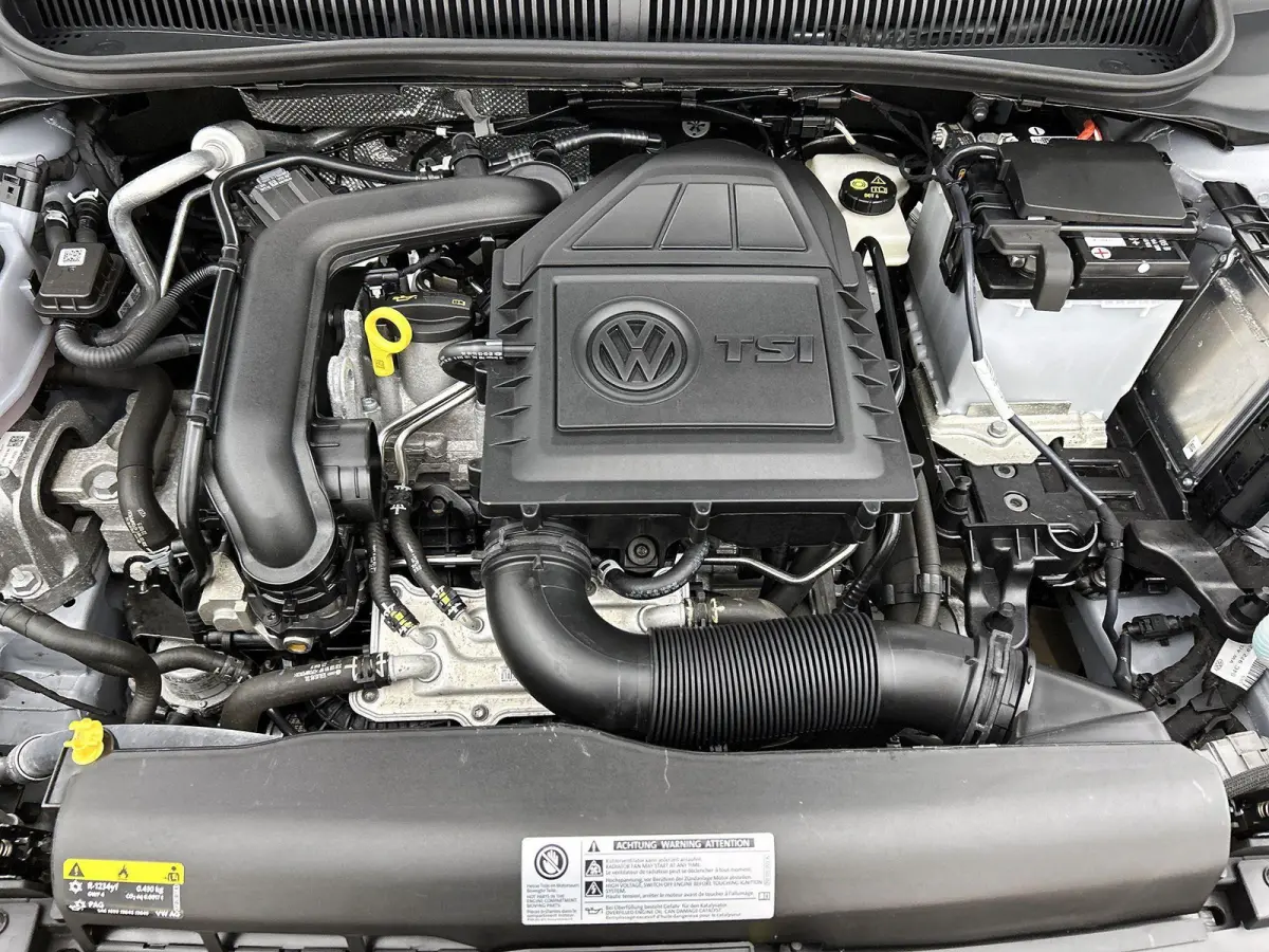 1.0 TSI Highline Business R | 95 PK | Automaat | Trekhaak | Climatronic Automatische Airco | Cruise Control Adaptief | Navigatie | Parkeersensoren  | Digital Cockpit PRO |