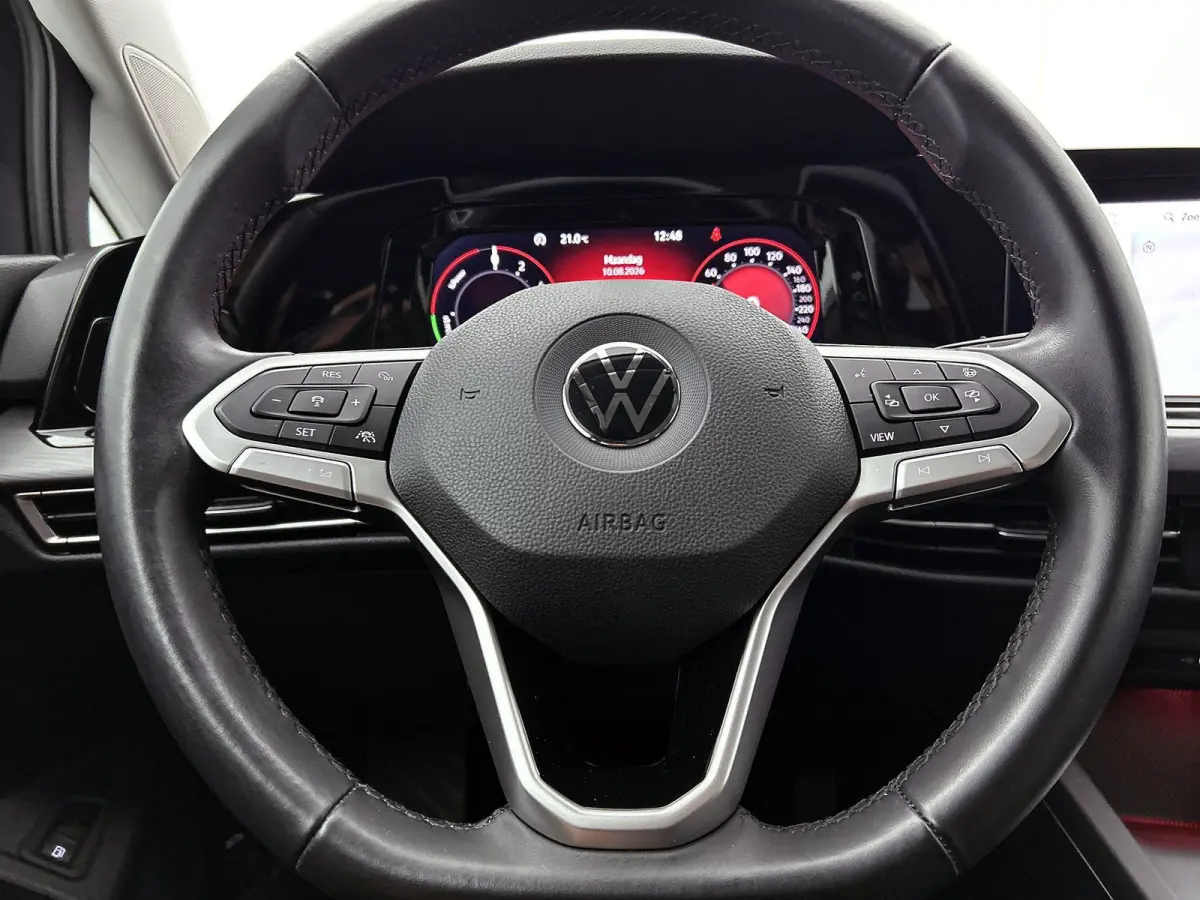 1.4 eHybrid Style | 204 PK | Soh 100% | Parkeercamera | Stoel en Stuurverwarming | Parkeersensoren | Ergo Stoelen (Incl. Massage + Memory) | Apple Carplay / Android Auto