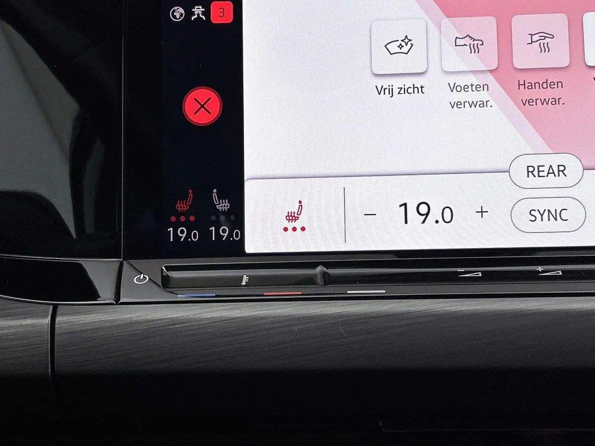 1.4 eHybrid Style | 204 PK | Soh 100% | Parkeercamera | Stoel en Stuurverwarming | Parkeersensoren | Ergo Stoelen (Incl. Massage + Memory) | Apple Carplay / Android Auto