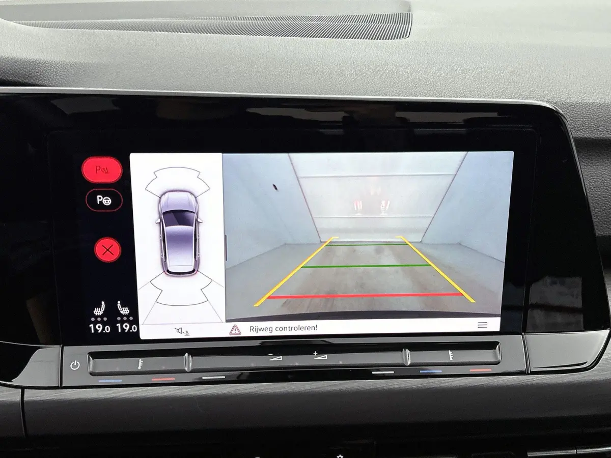 1.4 eHybrid Style | 204 PK | Soh 100% | Parkeercamera | Stoel en Stuurverwarming | Parkeersensoren | Ergo Stoelen (Incl. Massage + Memory) | Apple Carplay / Android Auto