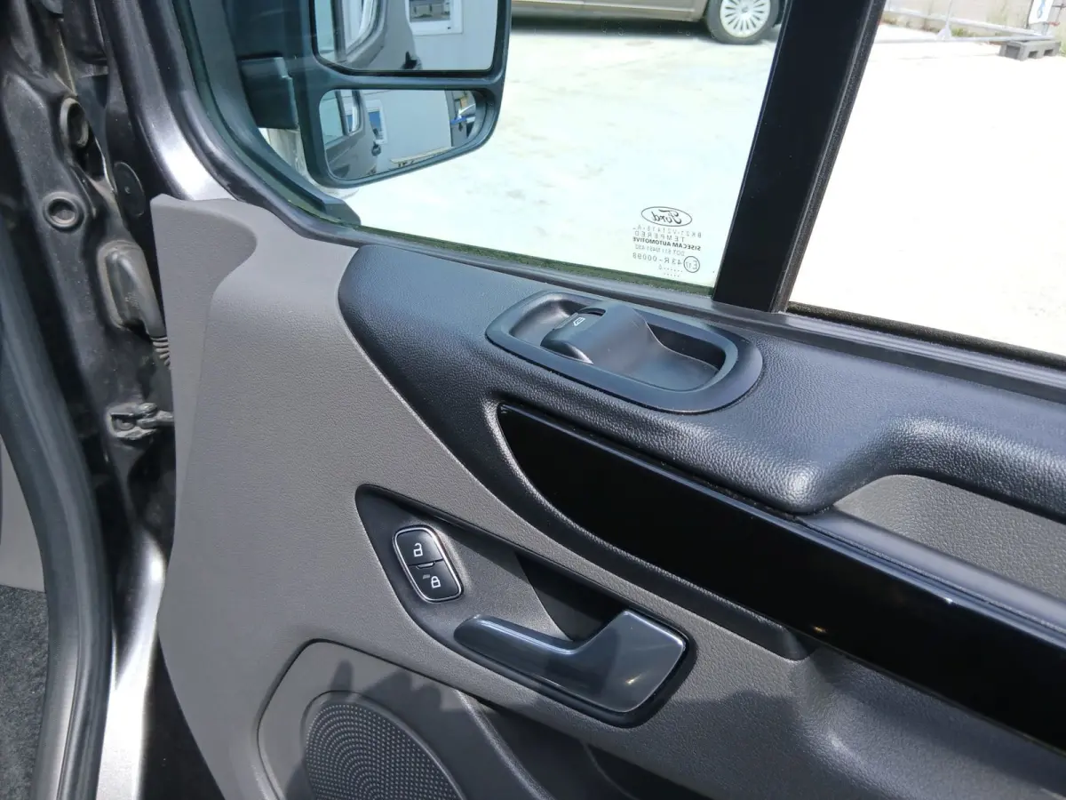 340 2.0 TDCI L2H1 Limited dubbel cabine