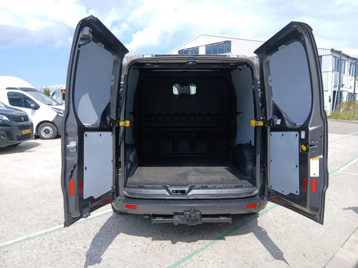 340 2.0 TDCI L2H1 Limited dubbel cabine