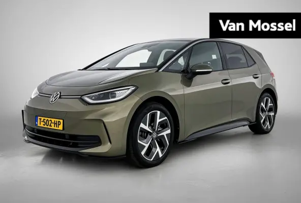 Pro Business 59 kWh | SoH 91% | Olive Green | Keyless | Parkeercamera | Stoelverwarming | Navigatie | Carplay / Android Auto