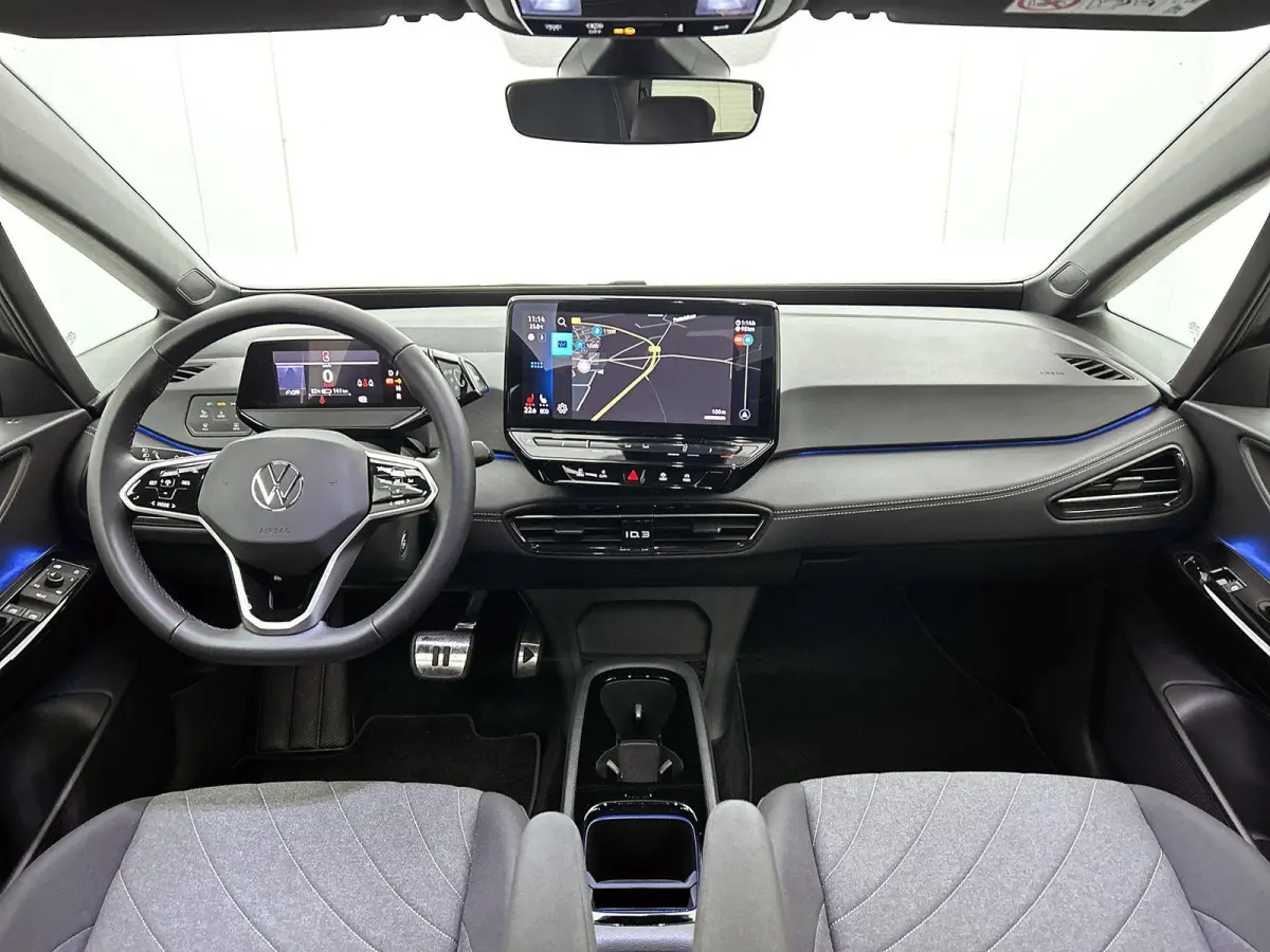 Pro Business 59 kWh | SoH 91% | Olive Green | Keyless | Parkeercamera | Stoelverwarming | Navigatie | Carplay / Android Auto