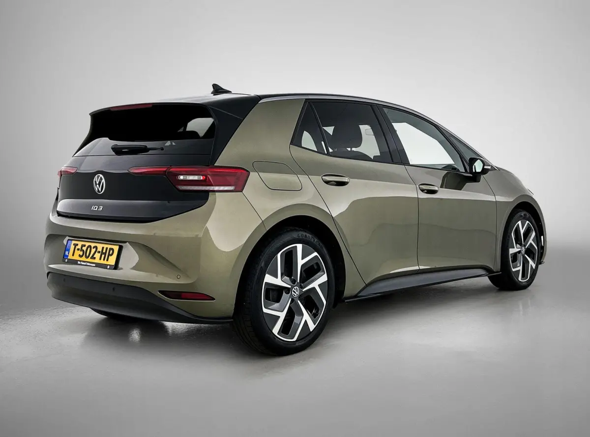 Pro Business 59 kWh | SoH 91% | Olive Green | Keyless | Parkeercamera | Stoelverwarming | Navigatie | Carplay / Android Auto