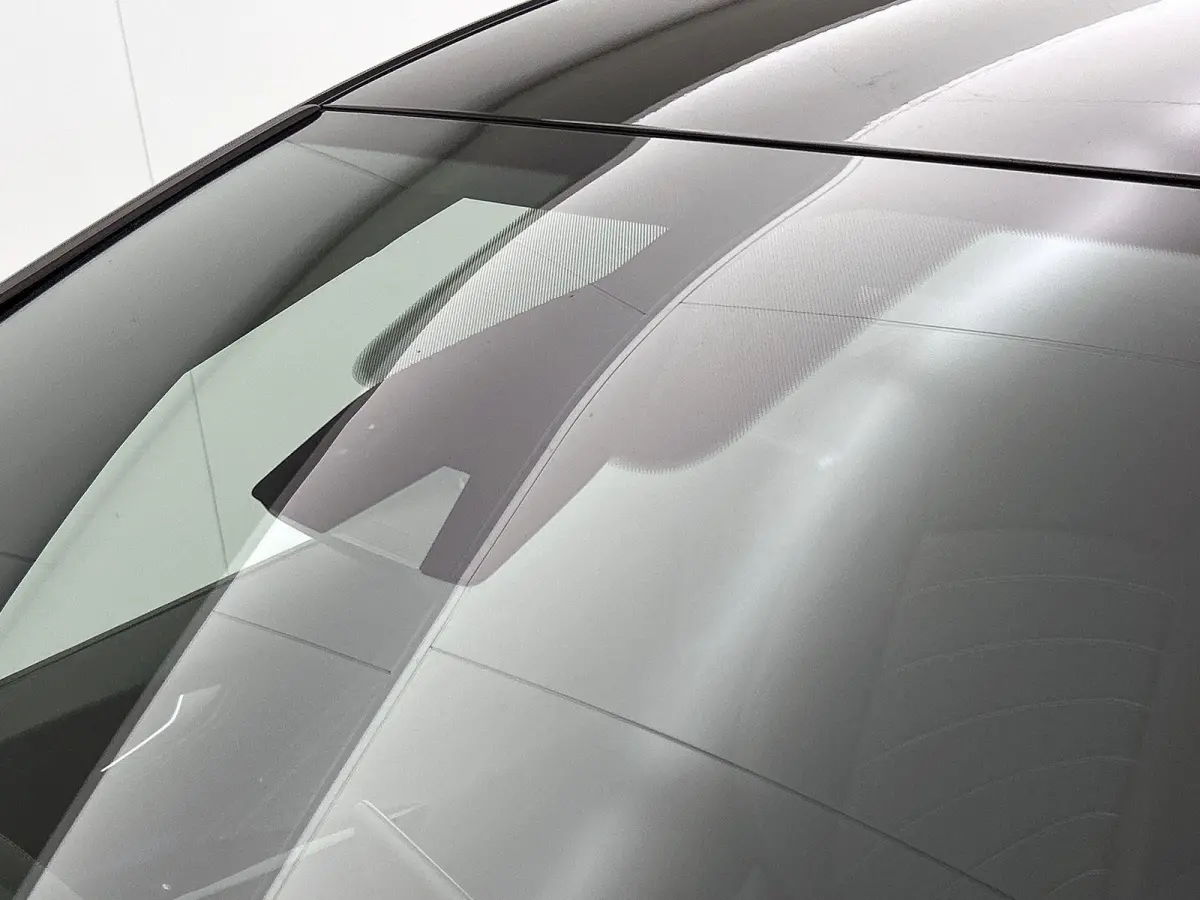 Pro Business 59 kWh | SoH 91% | Olive Green | Keyless | Parkeercamera | Stoelverwarming | Navigatie | Carplay / Android Auto