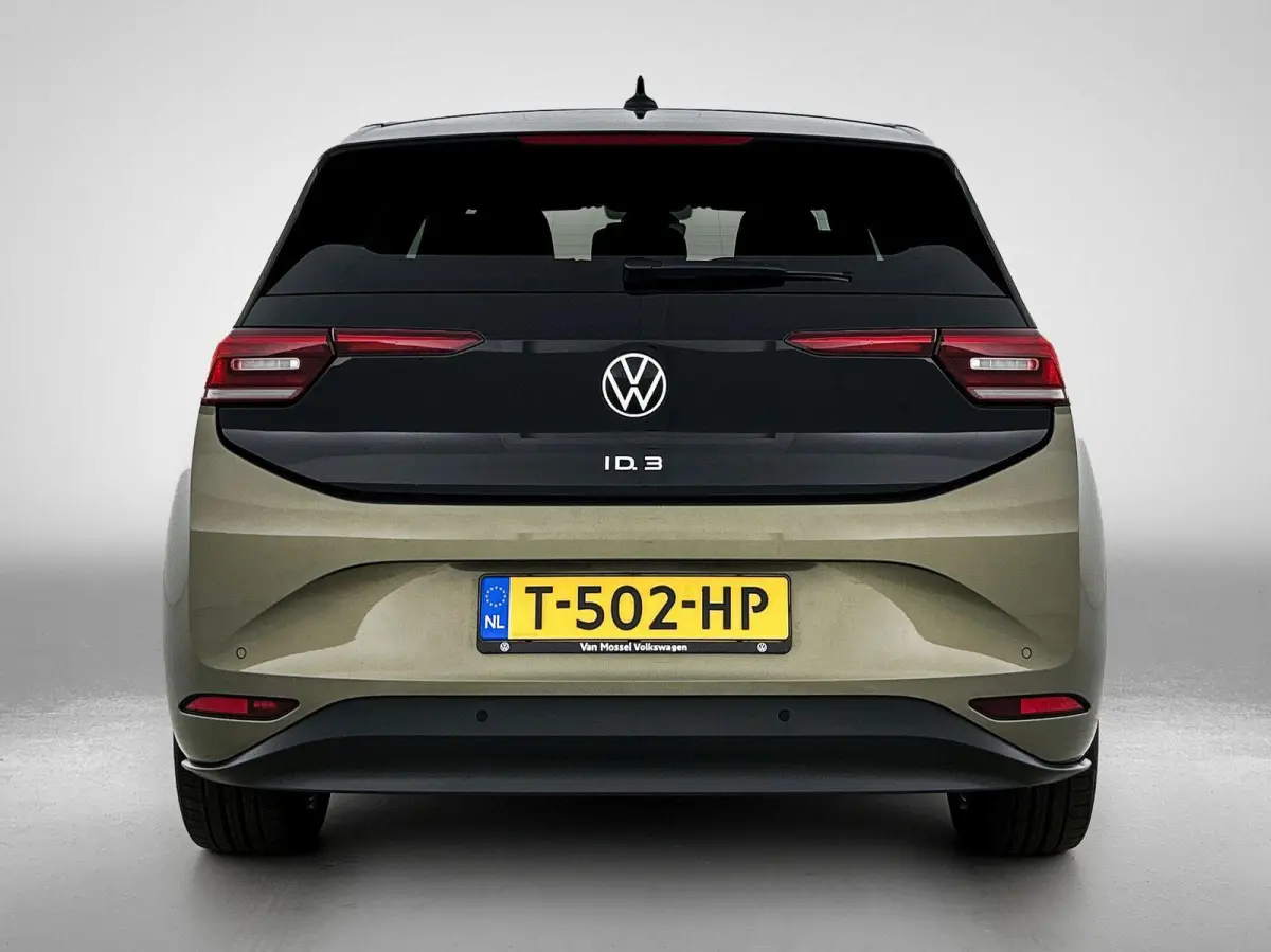 Pro Business 59 kWh | SoH 91% | Olive Green | Keyless | Parkeercamera | Stoelverwarming | Navigatie | Carplay / Android Auto