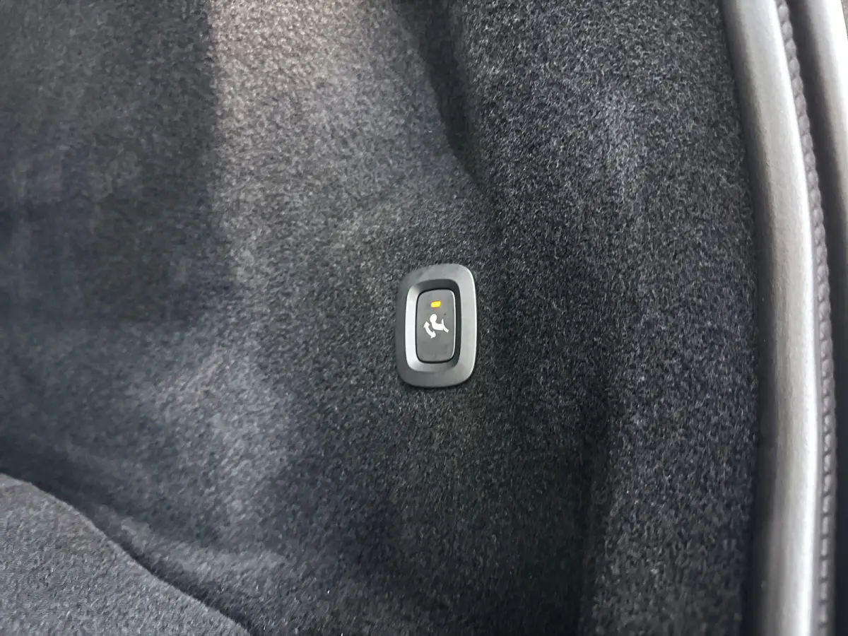 T6 Plug-in hybrid AWD Plus Bright | SOH 99% | 360° camera | Harman Kardon | Stoel- en stuurverwarming | Trekhaak
