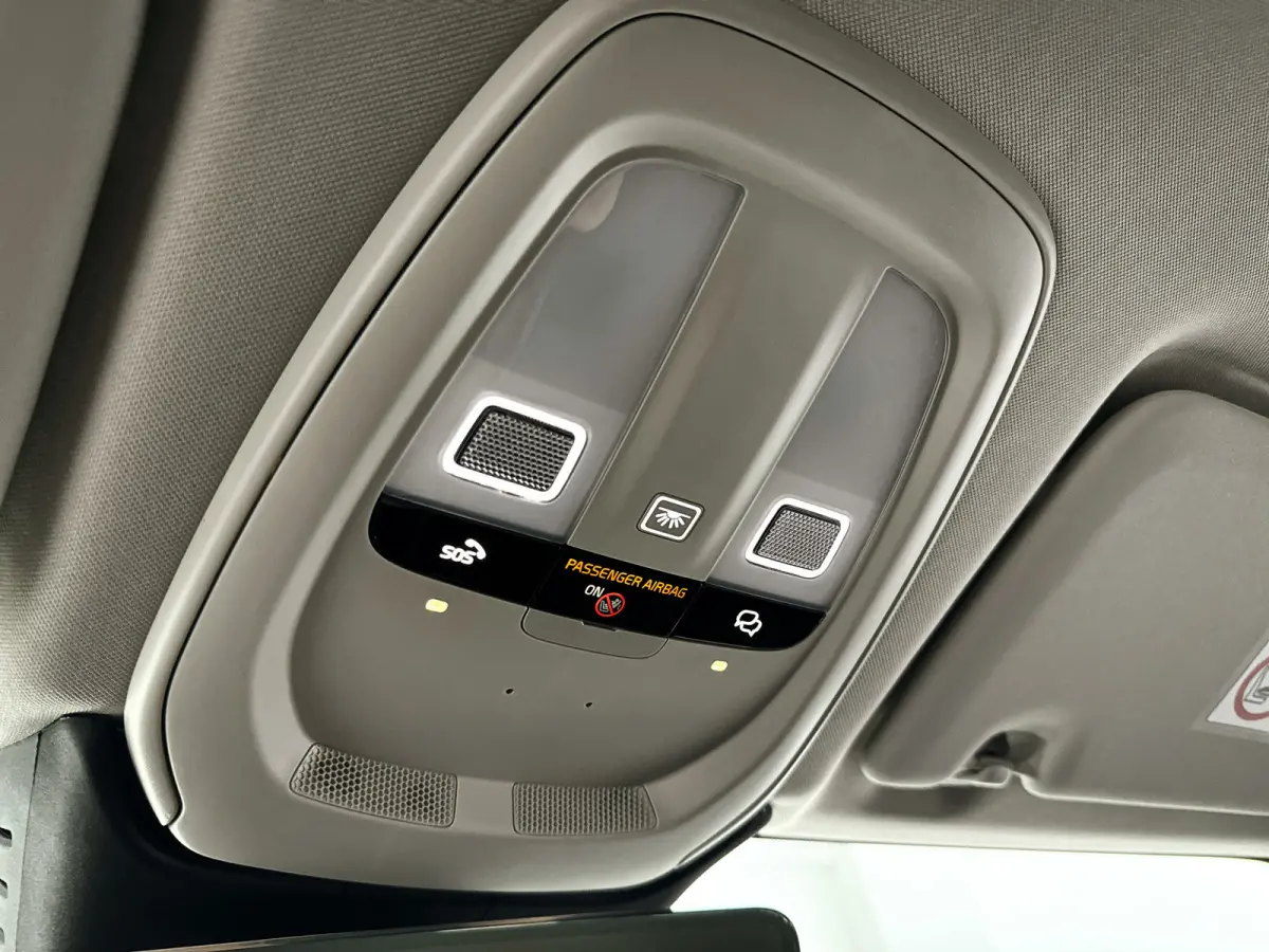 T6 Plug-in hybrid AWD Plus Bright | SOH 99% | 360° camera | Harman Kardon | Stoel- en stuurverwarming | Trekhaak