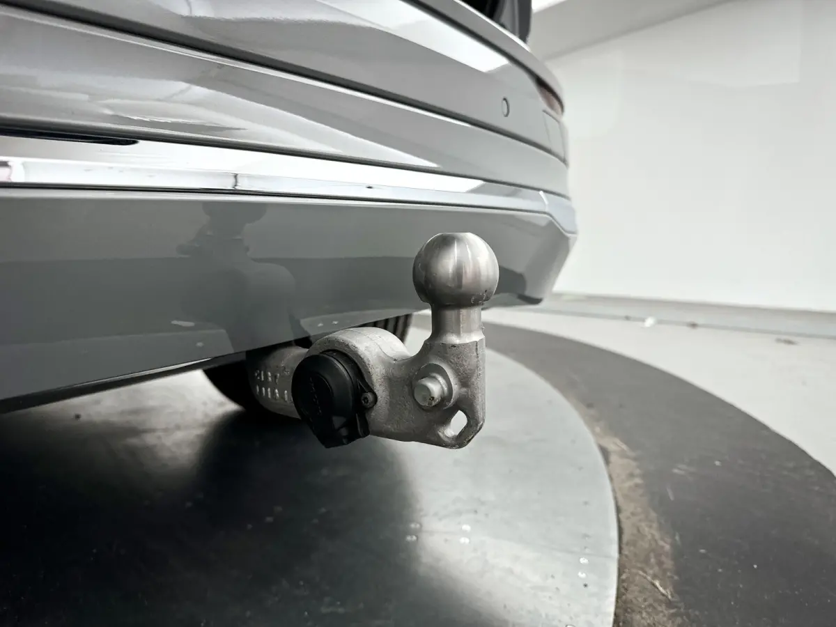 T6 Plug-in hybrid AWD Plus Bright | SOH 99% | 360° camera | Harman Kardon | Stoel- en stuurverwarming | Trekhaak