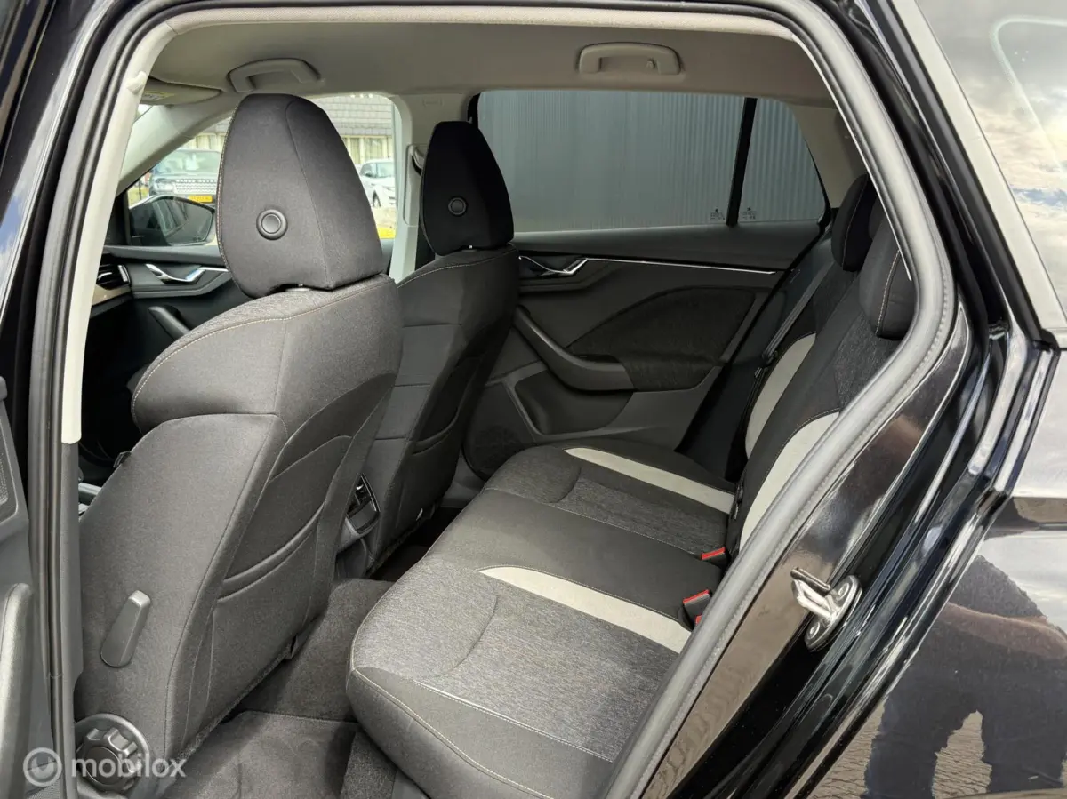 1.0 TSI Style AUTOMAAT | CARPLAY | PDC | CLIMA