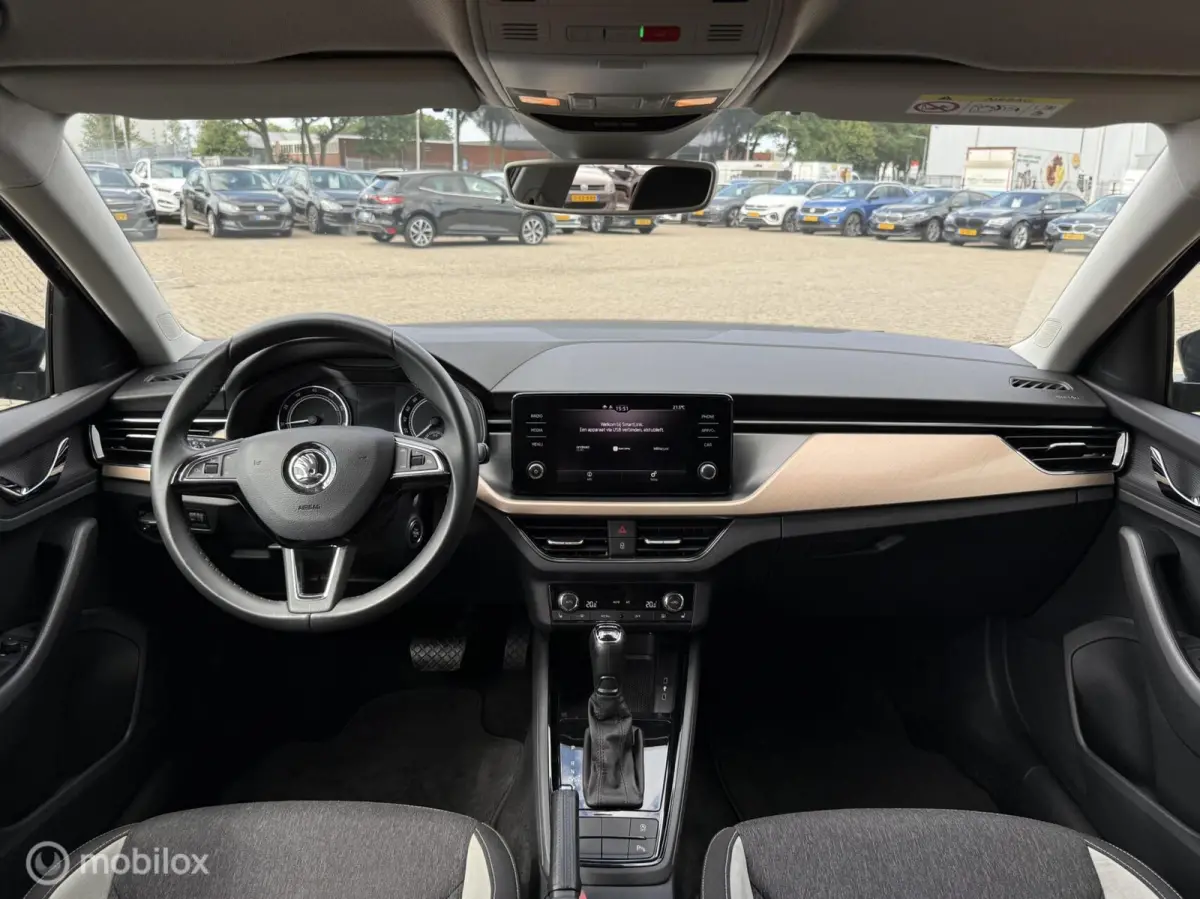 1.0 TSI Style AUTOMAAT | CARPLAY | PDC | CLIMA