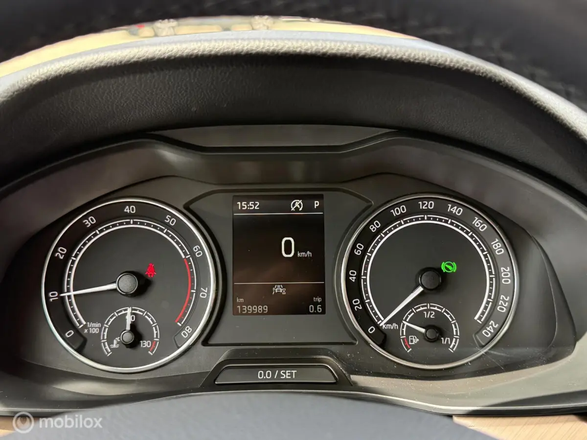 1.0 TSI Style AUTOMAAT | CARPLAY | PDC | CLIMA
