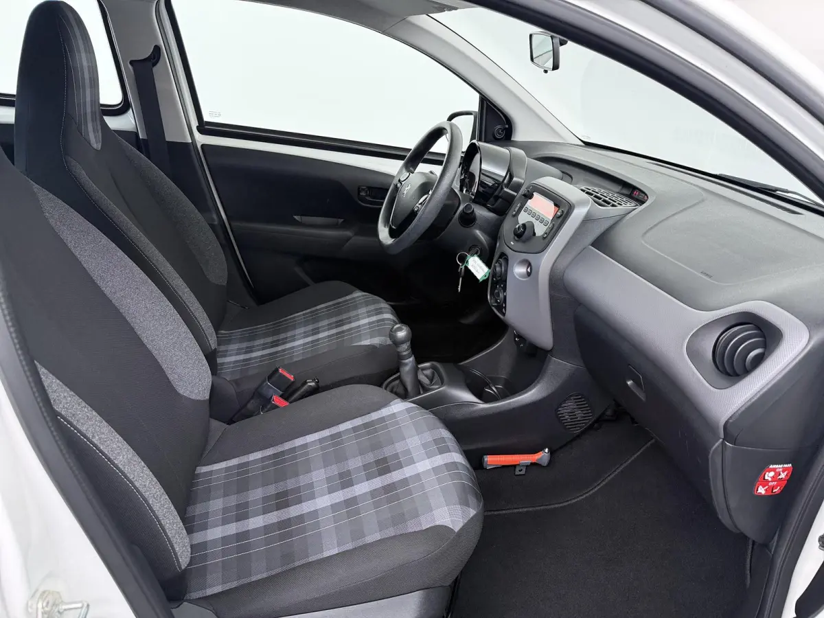 1.0 e-VTi Active | AIRCO | Mistlampen |